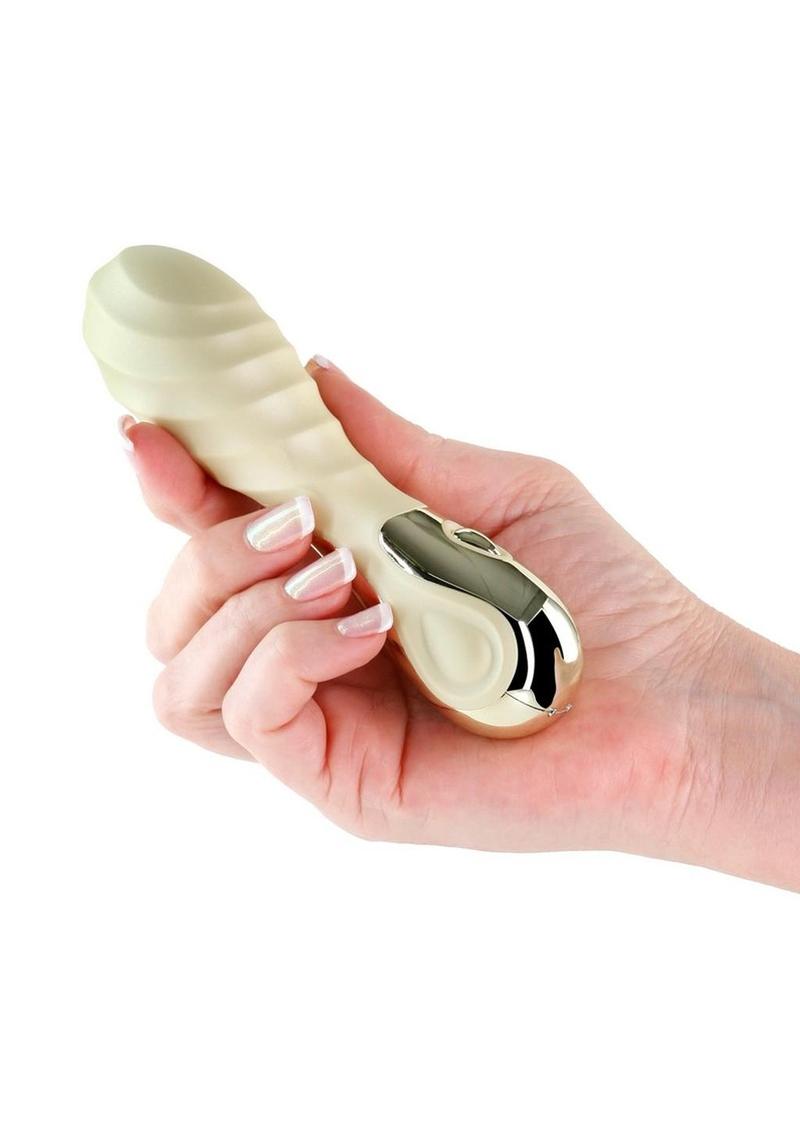 Chloe Rechargeable Silicone Mini Vibrator - Green